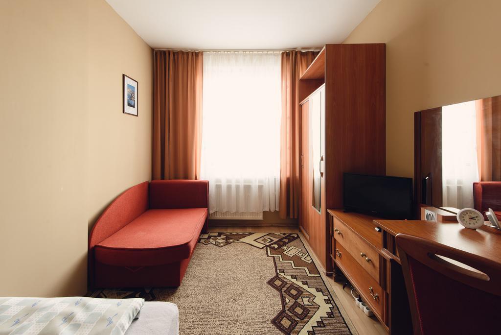 Pokoje Goscinne Akropol Poznan Exterior photo
